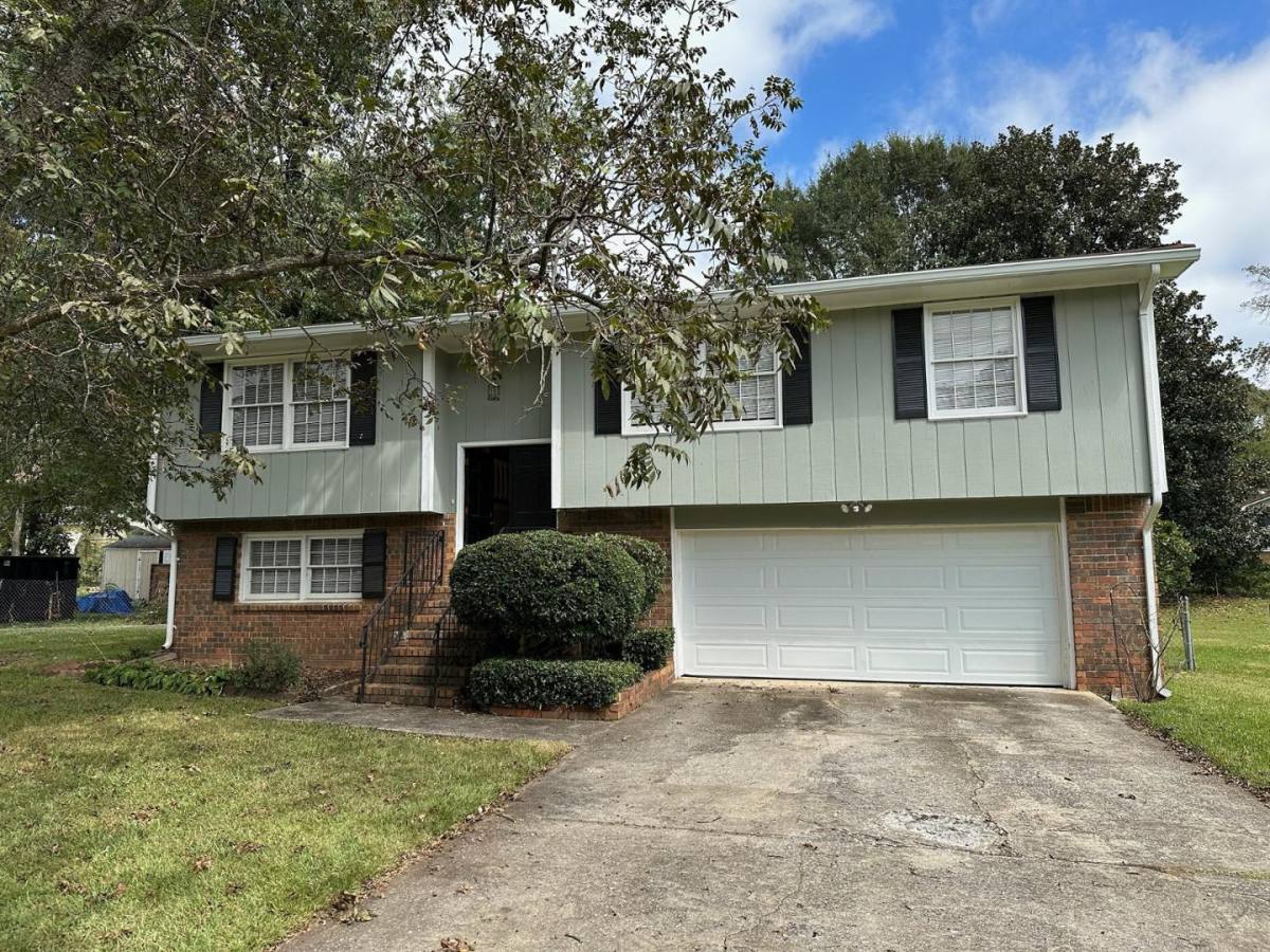 House for rent at Otranto Hills, 2003 Echota Way #2003ECHO, Riverdale, GA 30296