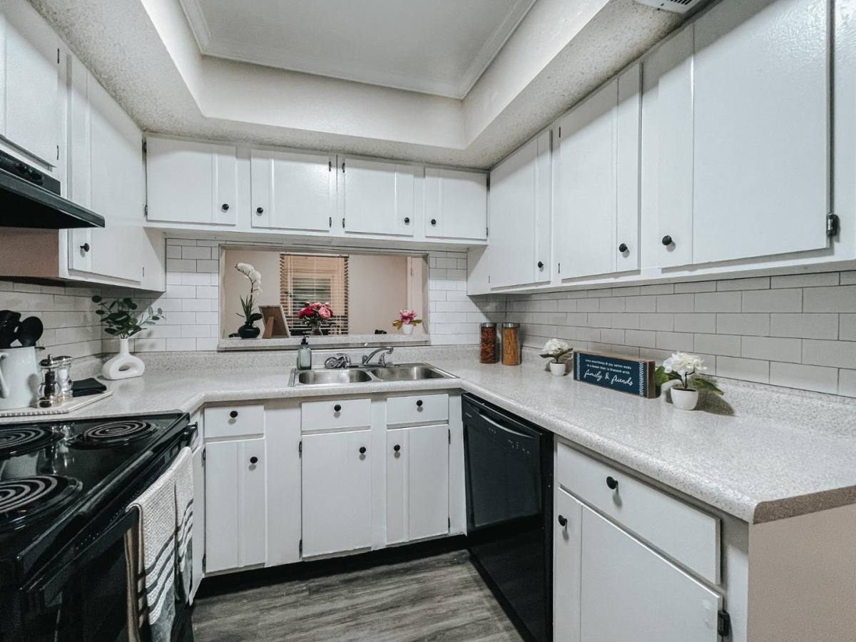 Apartment for rent at 903 Linwood Dr, Victoria, TX 77901