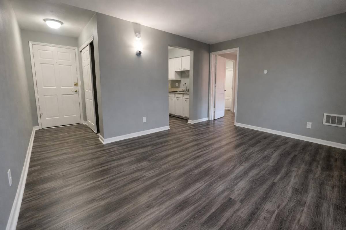 Apartment for rent at 300 Forest Park Drive, 300-320 Forest Park Dr #300-1, Dayton, OH 45405