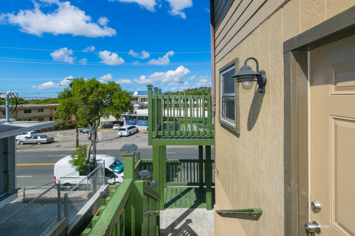 House for rent at 1915 Kalihi St 1 #TOP, Honolulu, HI 96819