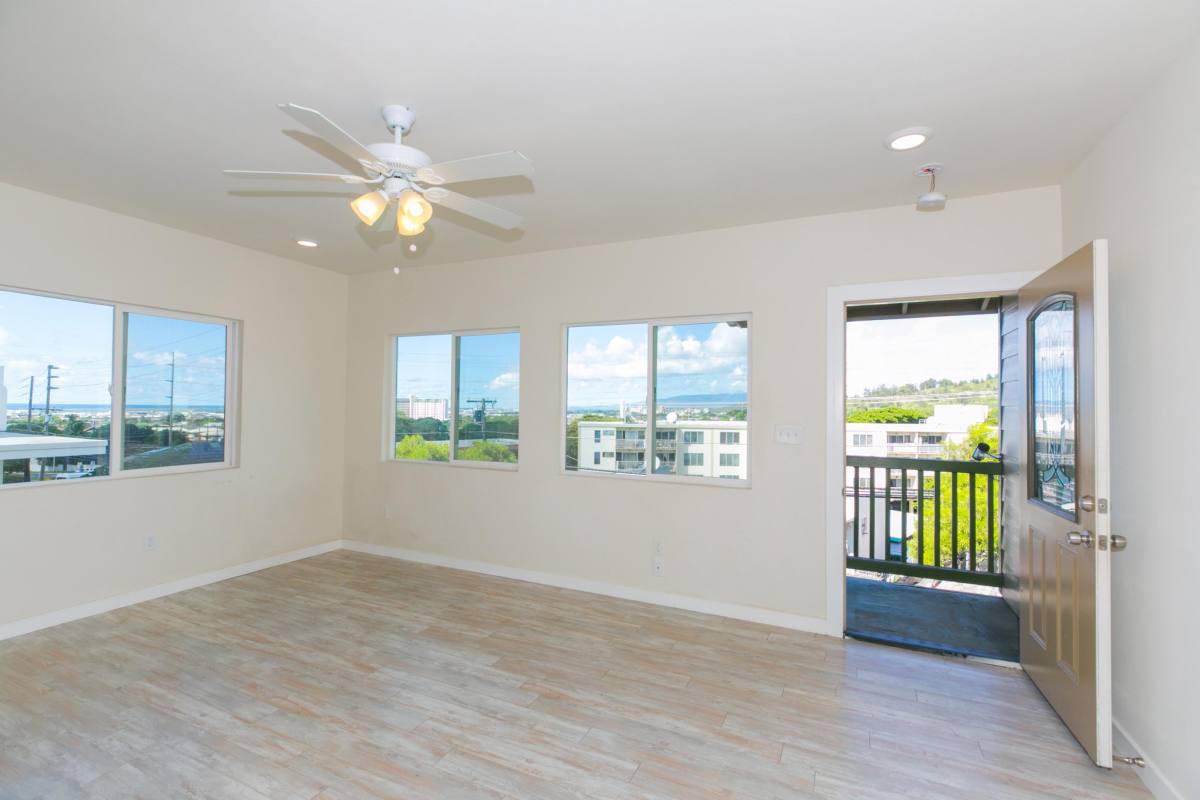 House for rent at 1915 Kalihi St 1 #TOP, Honolulu, HI 96819
