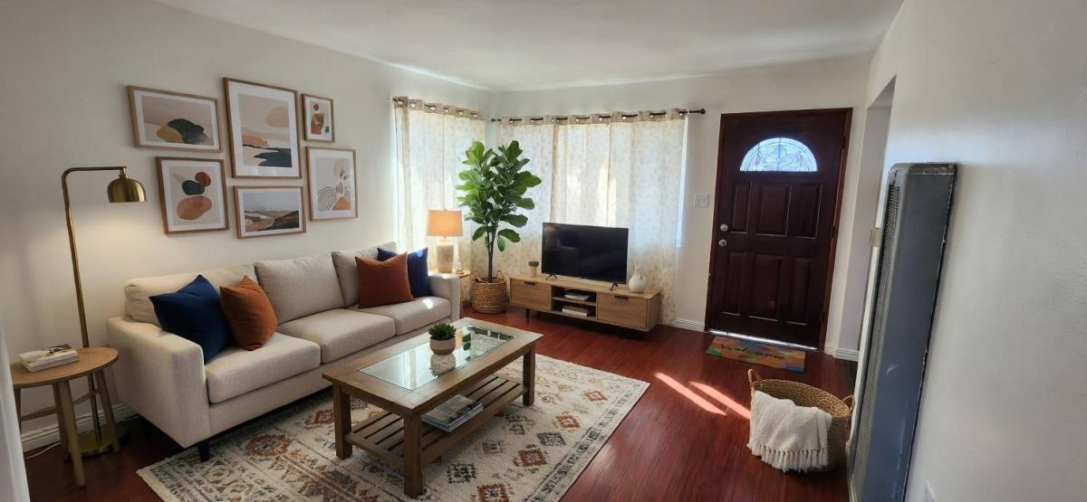 Apartment for rent at 16326 Eucalyptus Avenue, 16110-16114 1 2 Eucalyptus Ave, Bellflower, CA 90706