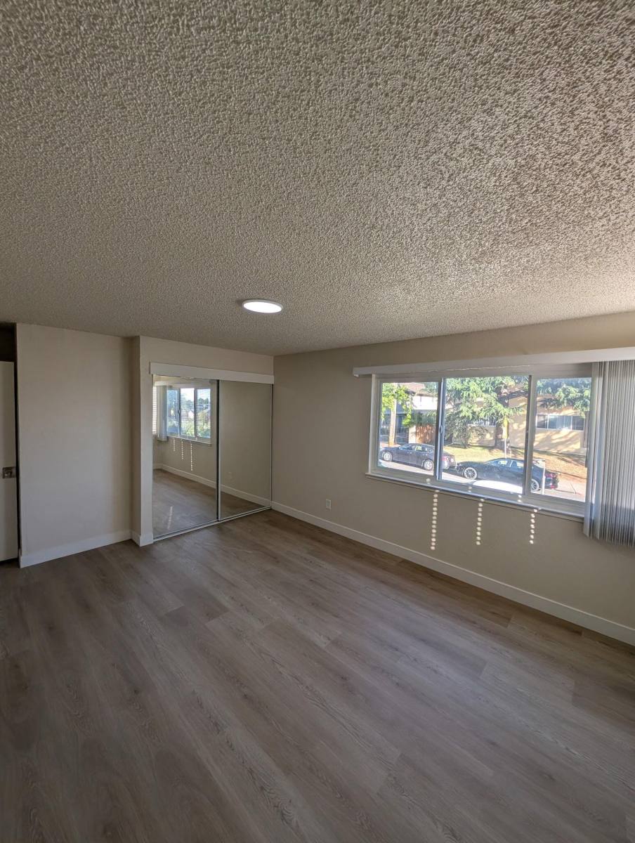 Apartment for rent at 3811 39th Ave #1, Oakland, CA 94619