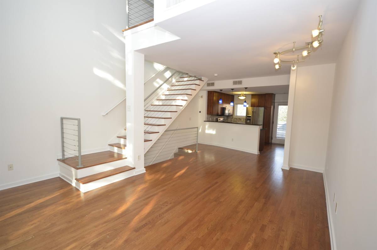 Townhouse for rent at 142 Moreland Ave SE #102, Atlanta, GA 30316