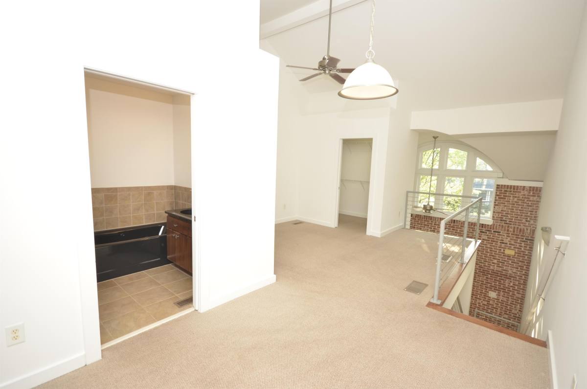 Townhouse for rent at 142 Moreland Ave SE #102, Atlanta, GA 30316