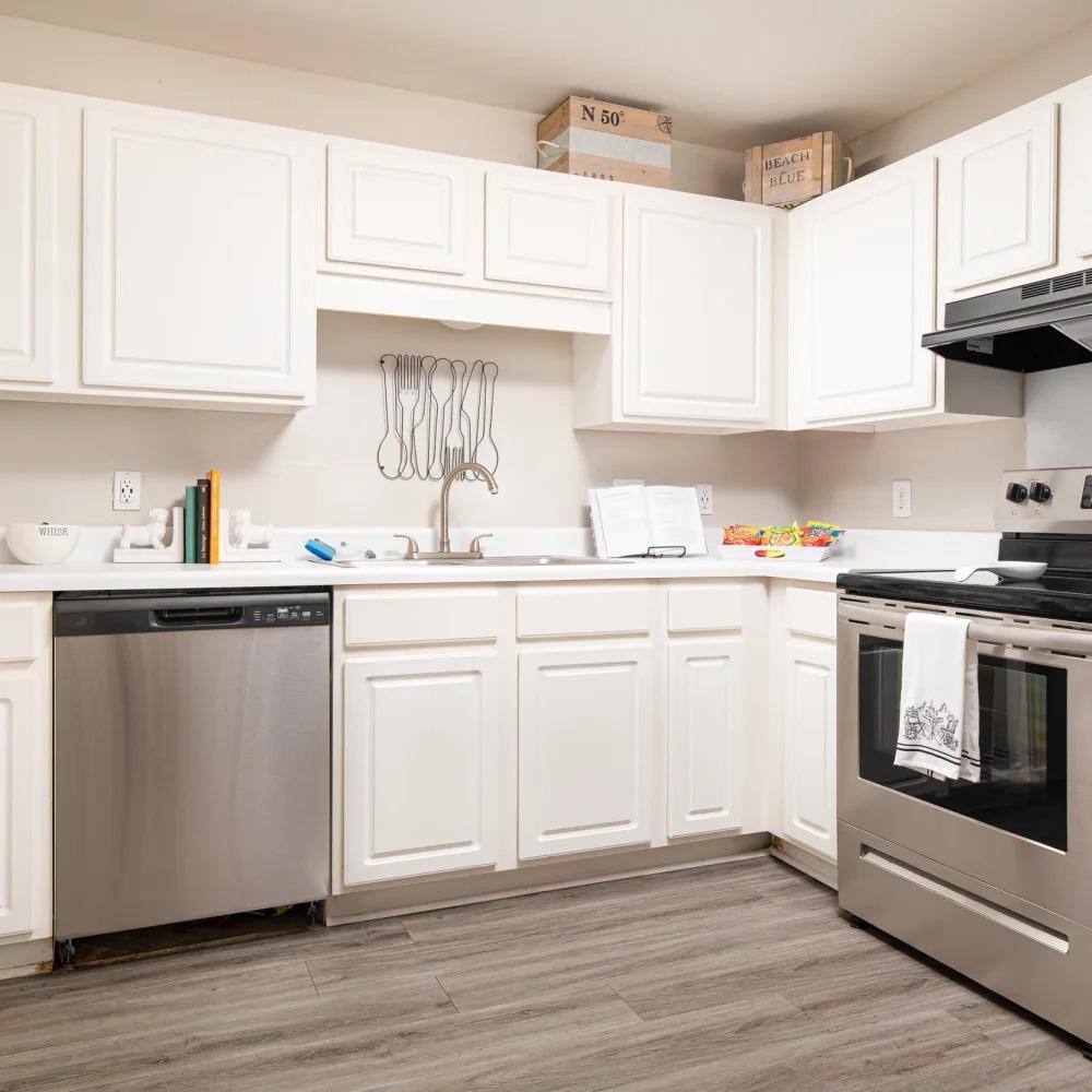 Apartment for rent at Spring Lake, 1000 Spring Lake Blvd, Byram, MS 39272