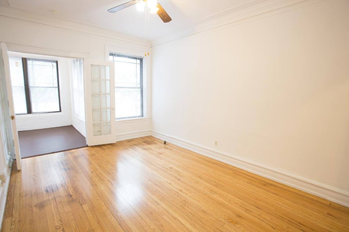 Apartment for rent at 5300 S Greenwood Ave #3, Chicago, IL 60615