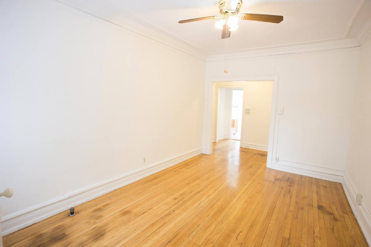 Apartment for rent at 5300 S Greenwood Ave #3, Chicago, IL 60615