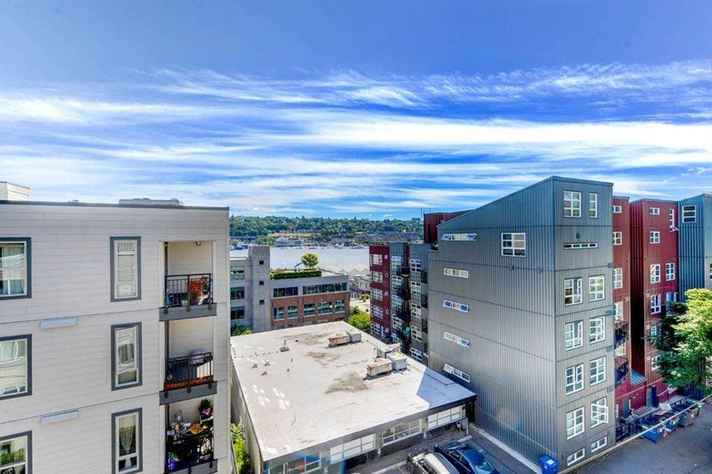 Apartment for rent at 1620 Dexter Ave N #204, Seattle, WA 98109
