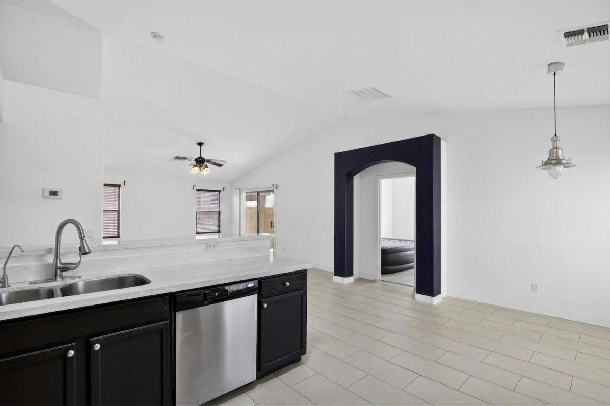 House for rent at 6550 S 44th Ave, Laveen, AZ 85339