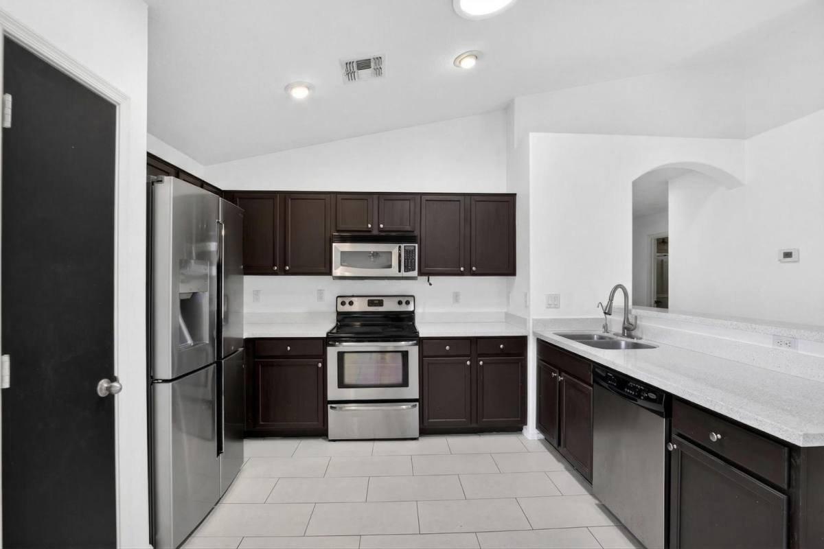 House for rent at 6550 S 44th Ave, Laveen, AZ 85339