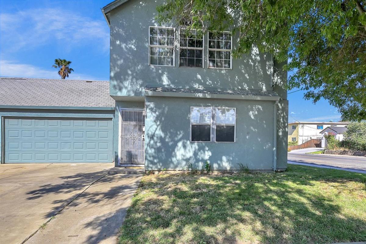 House for rent at 725 Kiley Ave #1, Yuba City, CA 95991