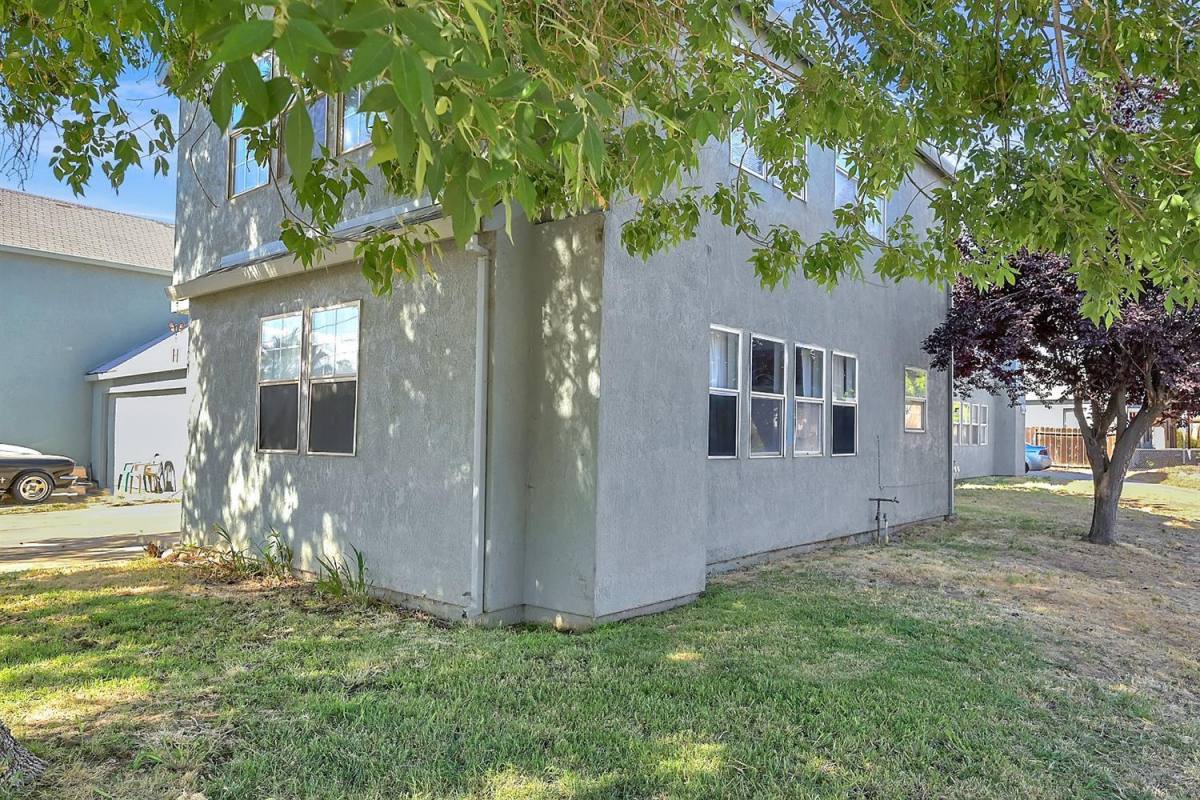 House for rent at 725 Kiley Ave #1, Yuba City, CA 95991