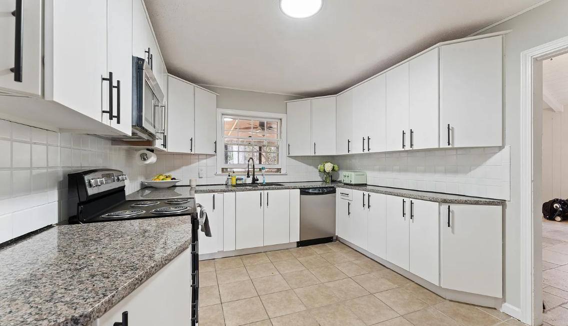 House for rent at 388 Tall Oaks Dr NE, Atlanta, GA 30342