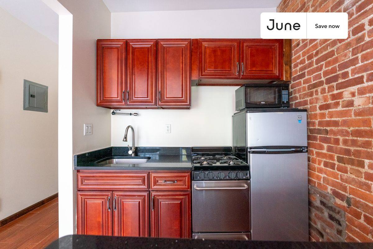 Apartment for rent at 349 W 46th #2S, New York, NY 10036