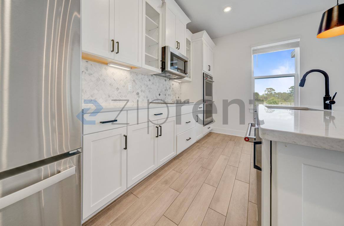 House for rent at 534 Sun Chaser Dr, Nokomis, FL 34275