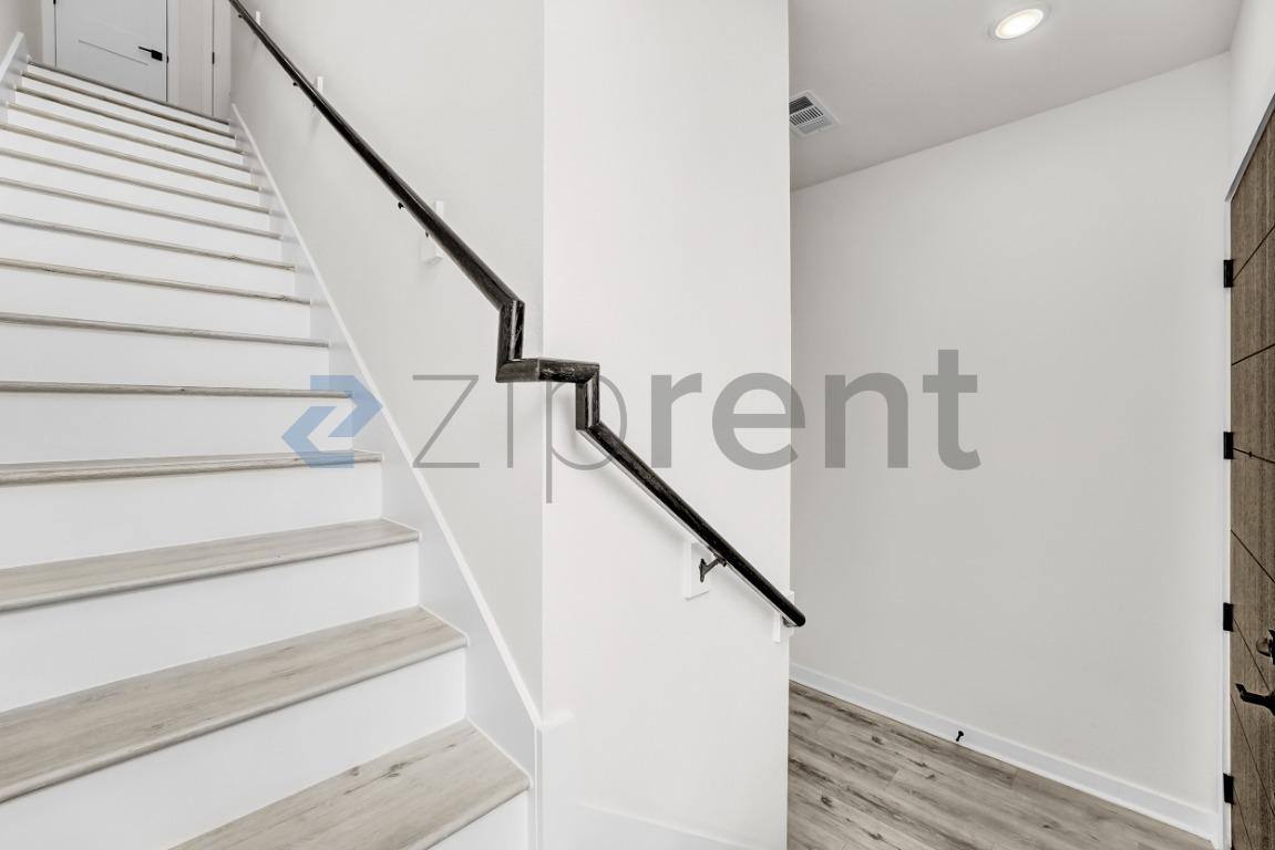 Townhouse for rent at 2000 Riverside Farms Rd #9102, Austin, TX 78741