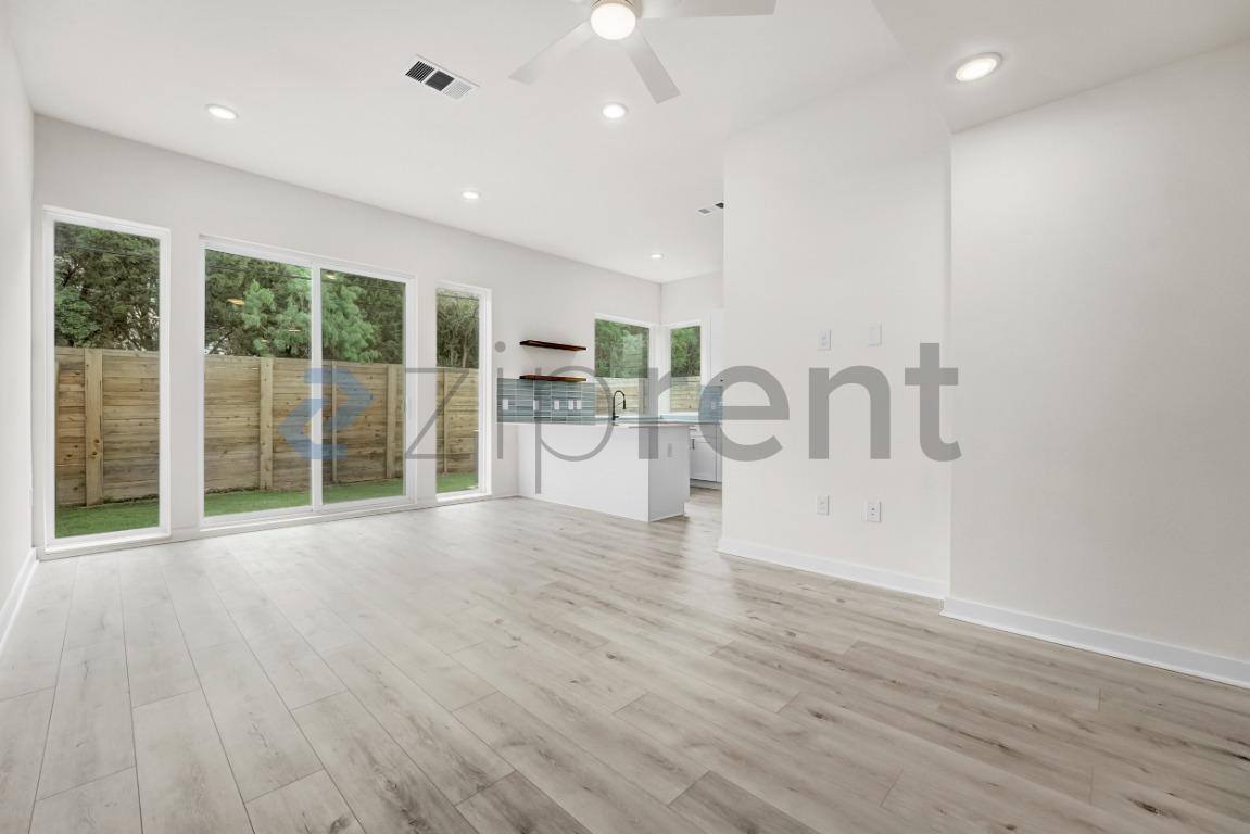 Townhouse for rent at 2000 Riverside Farms Rd #9102, Austin, TX 78741
