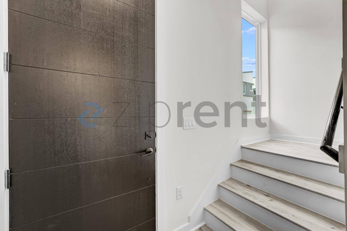 Townhouse for rent at 2000 Riverside Farms Rd #9102, Austin, TX 78741