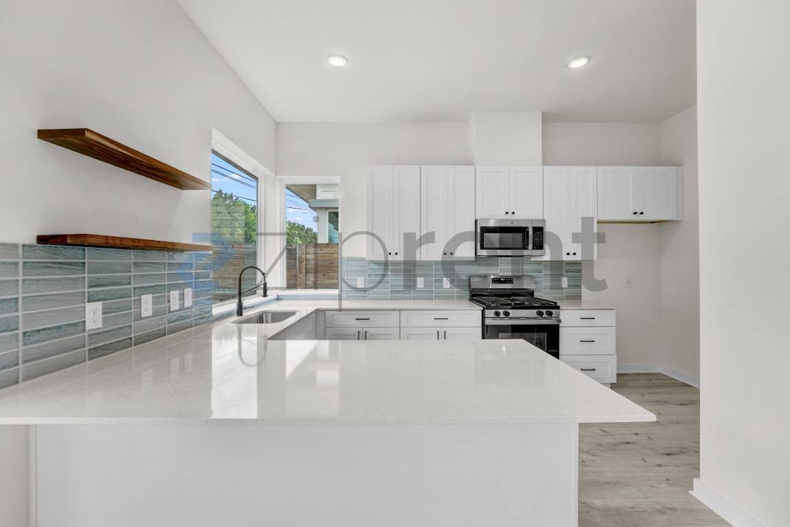 Townhouse for rent at 2000 Riverside Farms Rd #9102, Austin, TX 78741