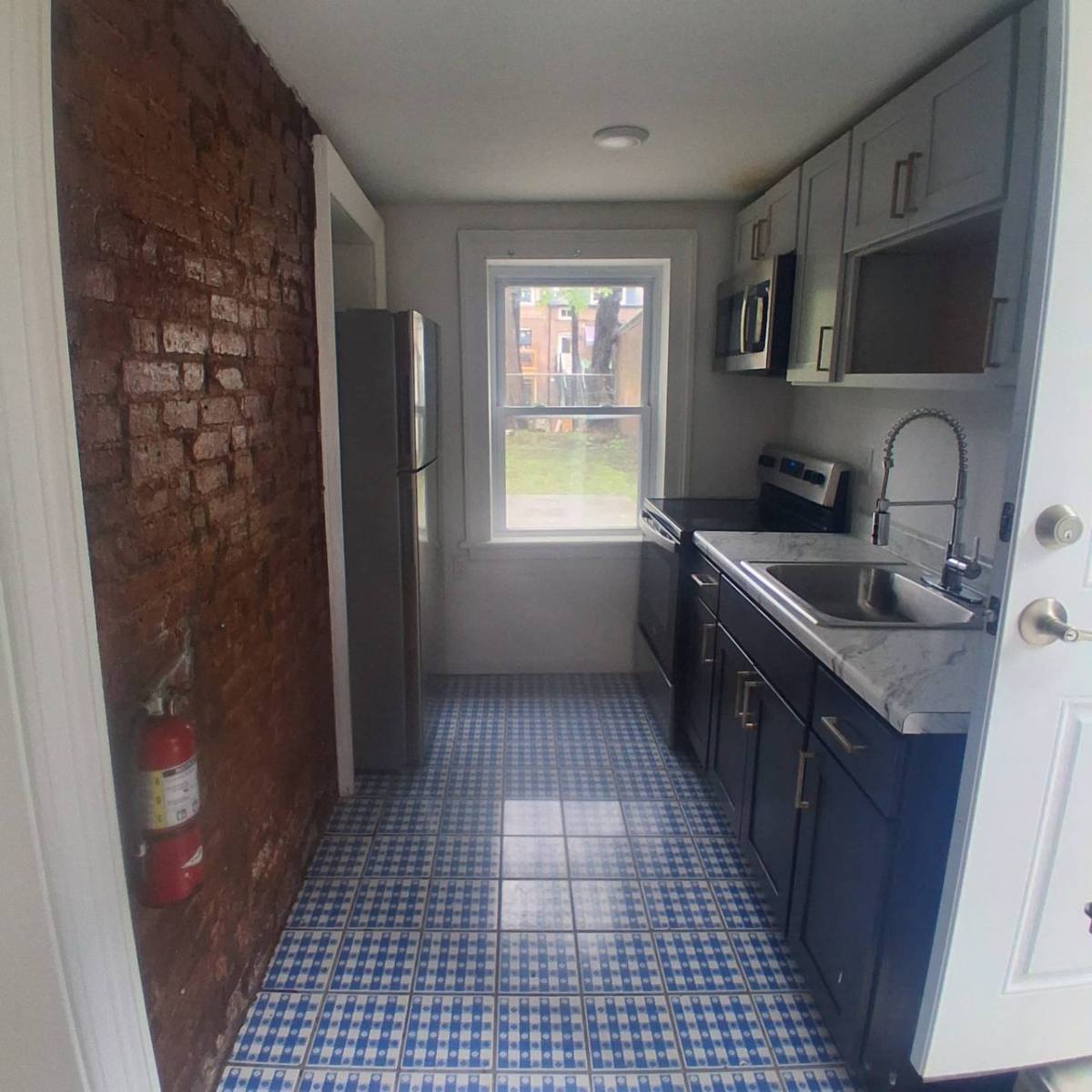 Apartment for rent at 136 Johnston St, Newburgh, NY 12550