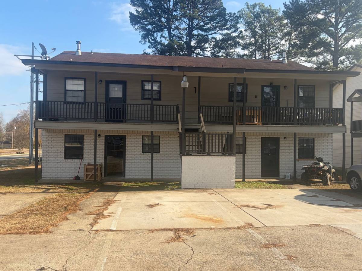 Apartment for rent at 1 Pinewood Court, Jacksonville, AR 72076