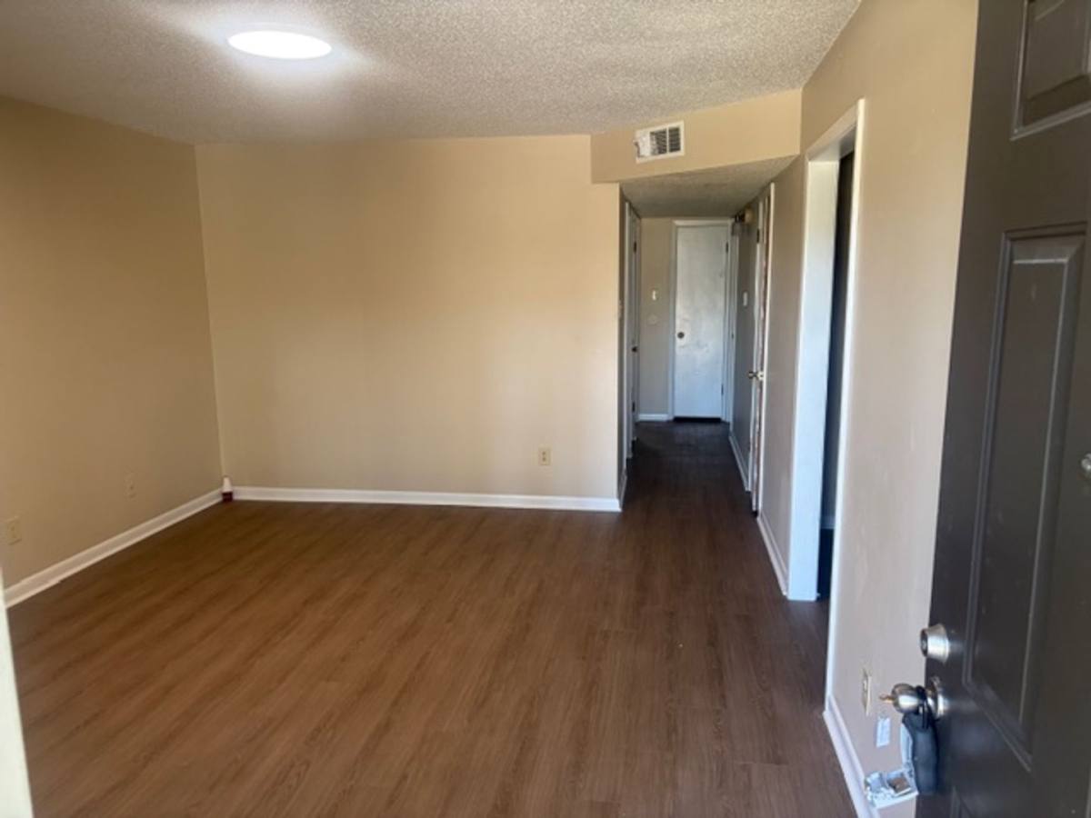 Apartment for rent at 1 Pinewood Court, Jacksonville, AR 72076