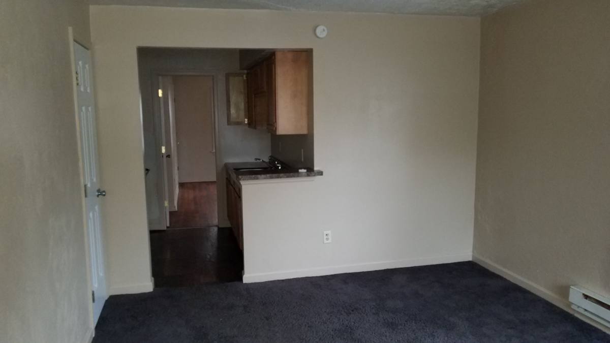Apartment for rent at 1923 Auburn Ave, Dayton, OH 45406