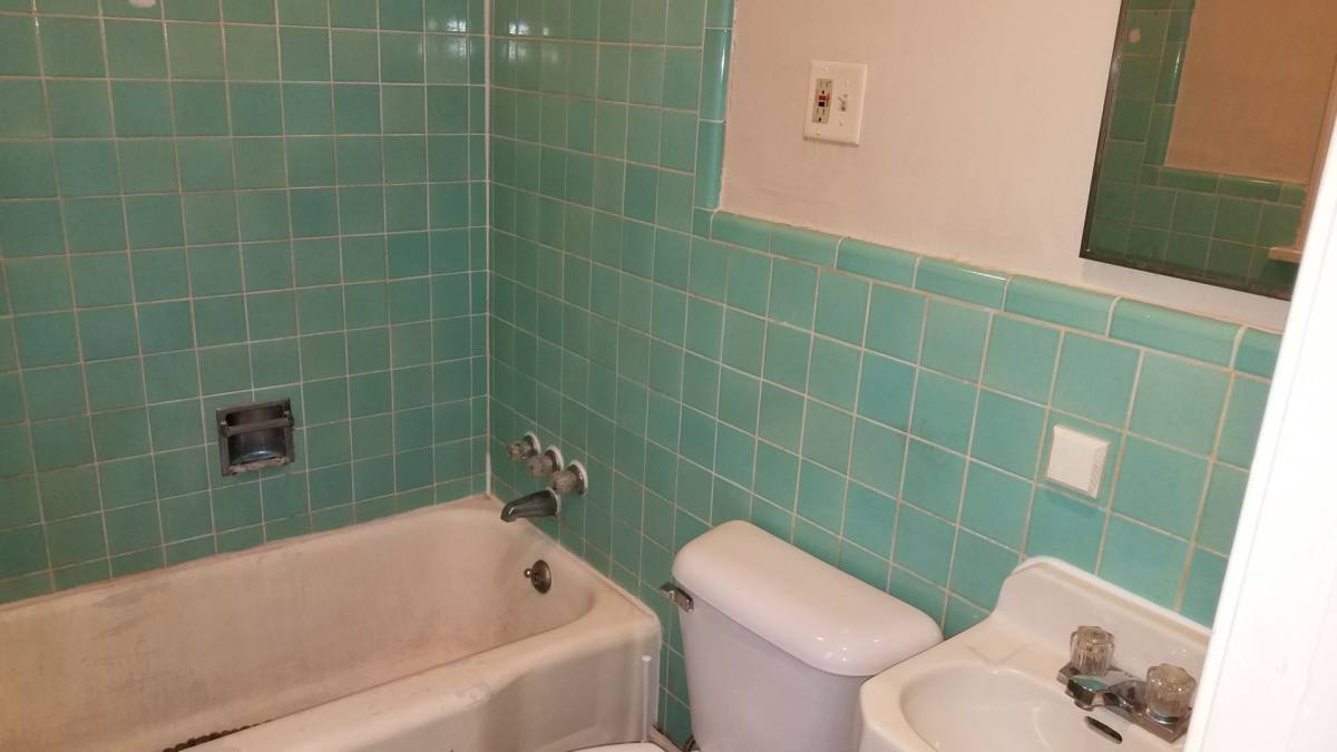 Apartment for rent at 1923 Auburn Ave, Dayton, OH 45406