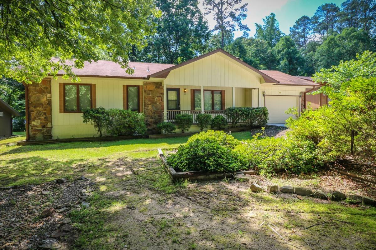 House for rent at 29 Frontera Circle, Hot Springs Village, AR 71909