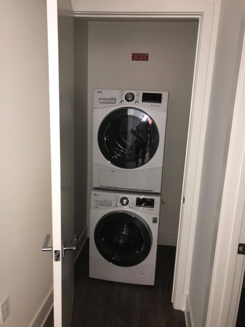 Apartment for rent at 1900 Sawtelle Blvd, Los Angeles, CA 90025