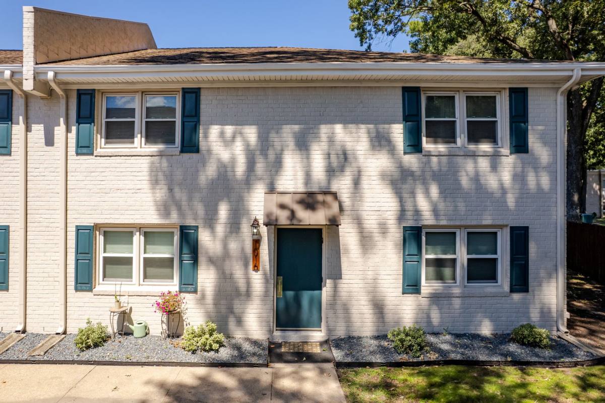 Apartment for rent at 1000-1040 Gill Court, Virginia Beach, VA 23451