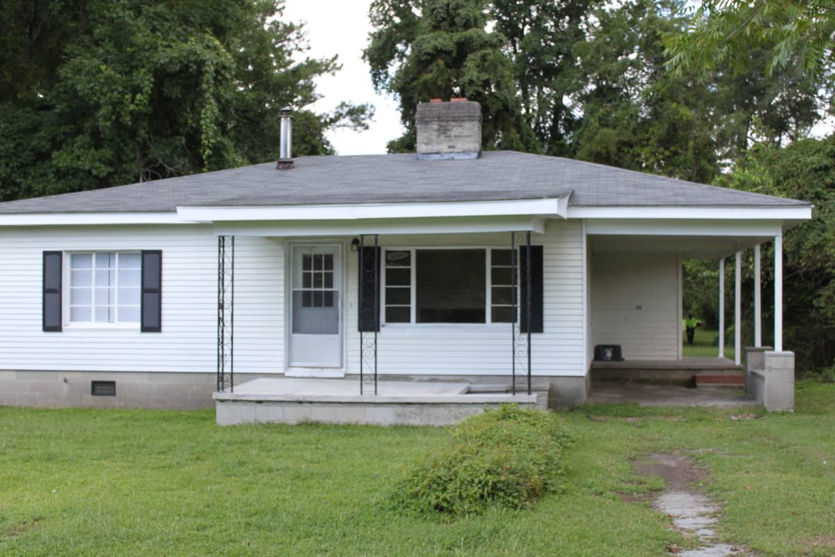 House for rent at 1119 H St, New Bern, NC 28560