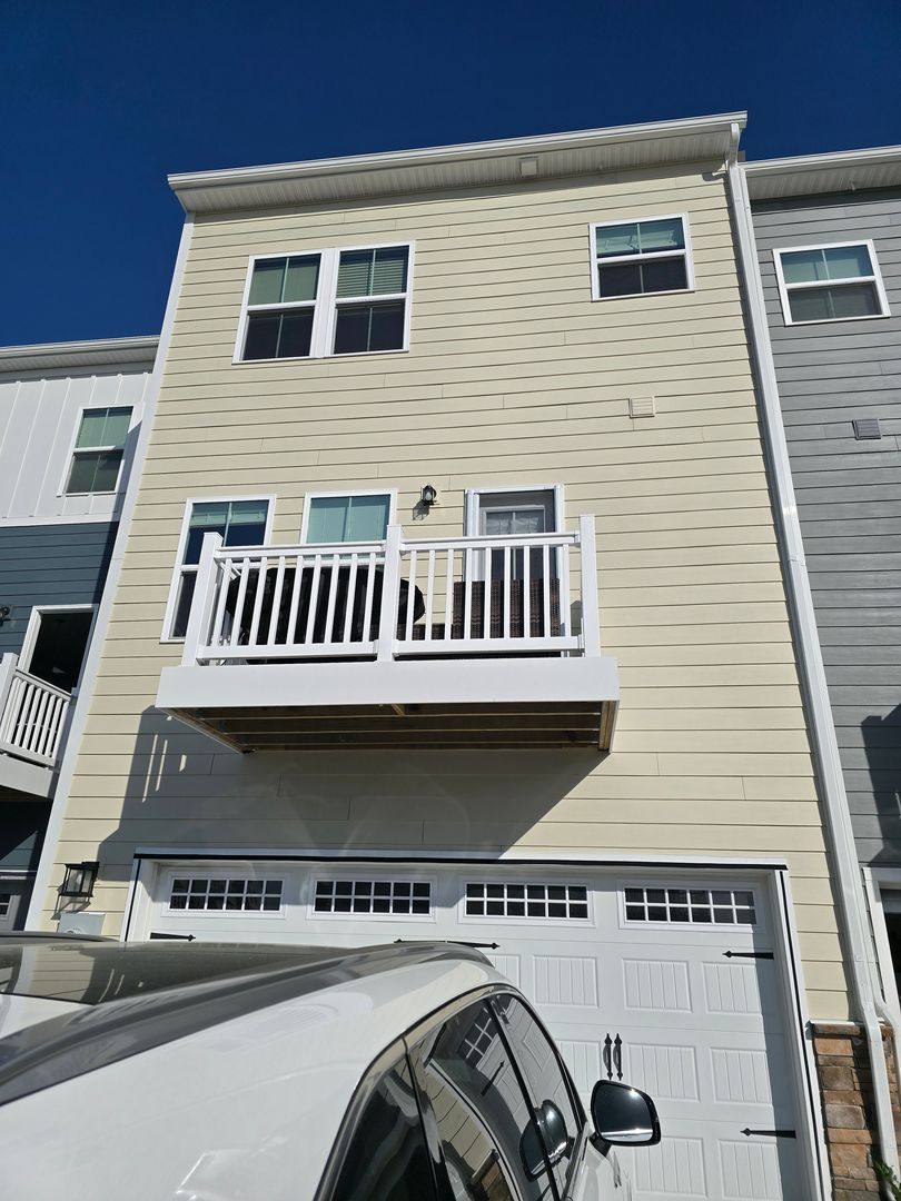 Townhouse for rent at 302 Fost Blvd, Moyock, NC 27958