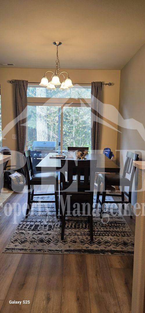 Townhouse for rent at 100 Miramar Circle NE, Bremerton, WA 98311
