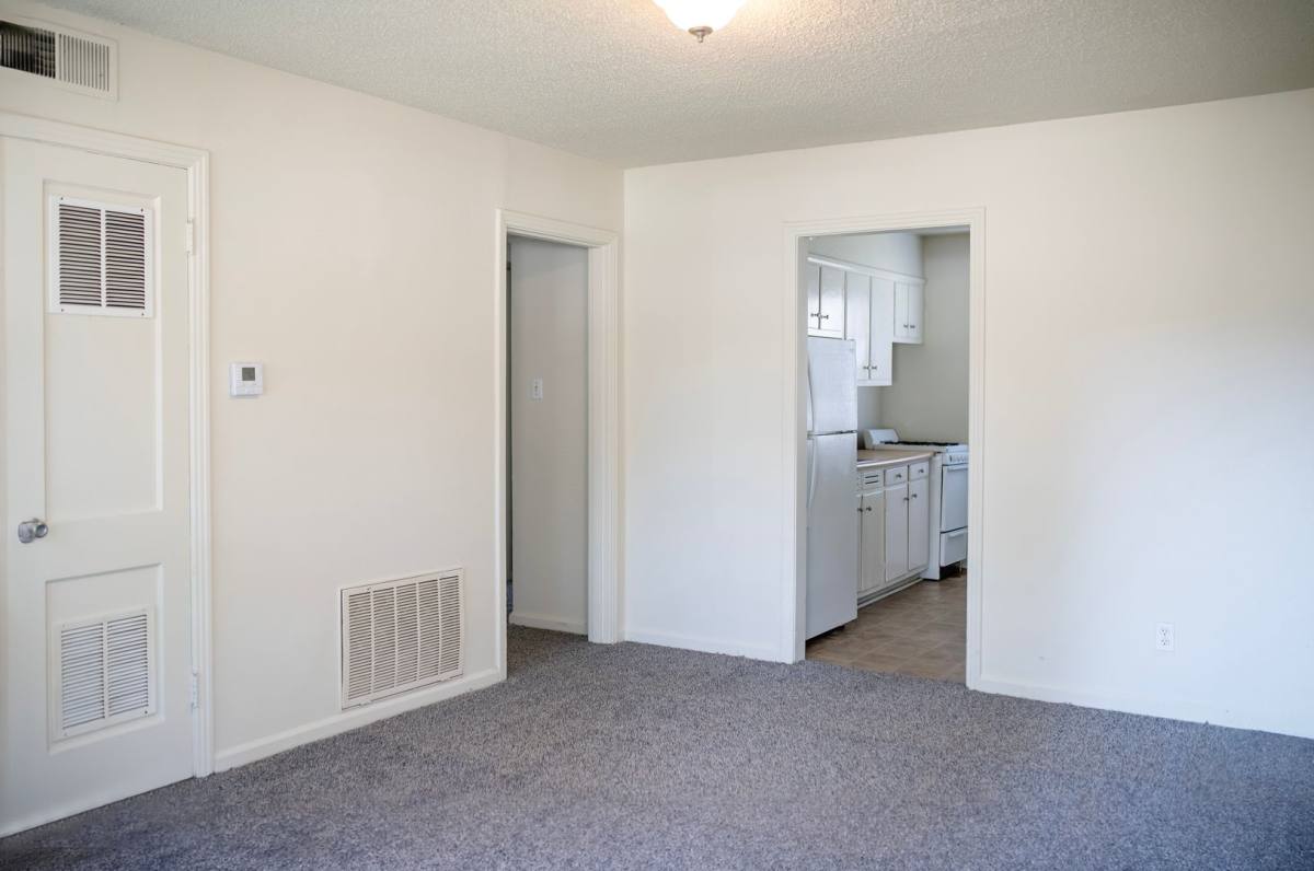 2741 Trimble St, Paducah, KY 42001 - Apartment for Rent - Image 5