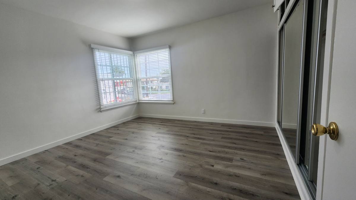 Apartment for rent at 2305-2309 Halm Ave, Los Angeles, CA 90034