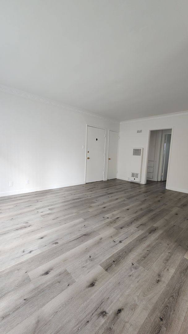 Apartment for rent at 2305-2309 Halm Ave, Los Angeles, CA 90034