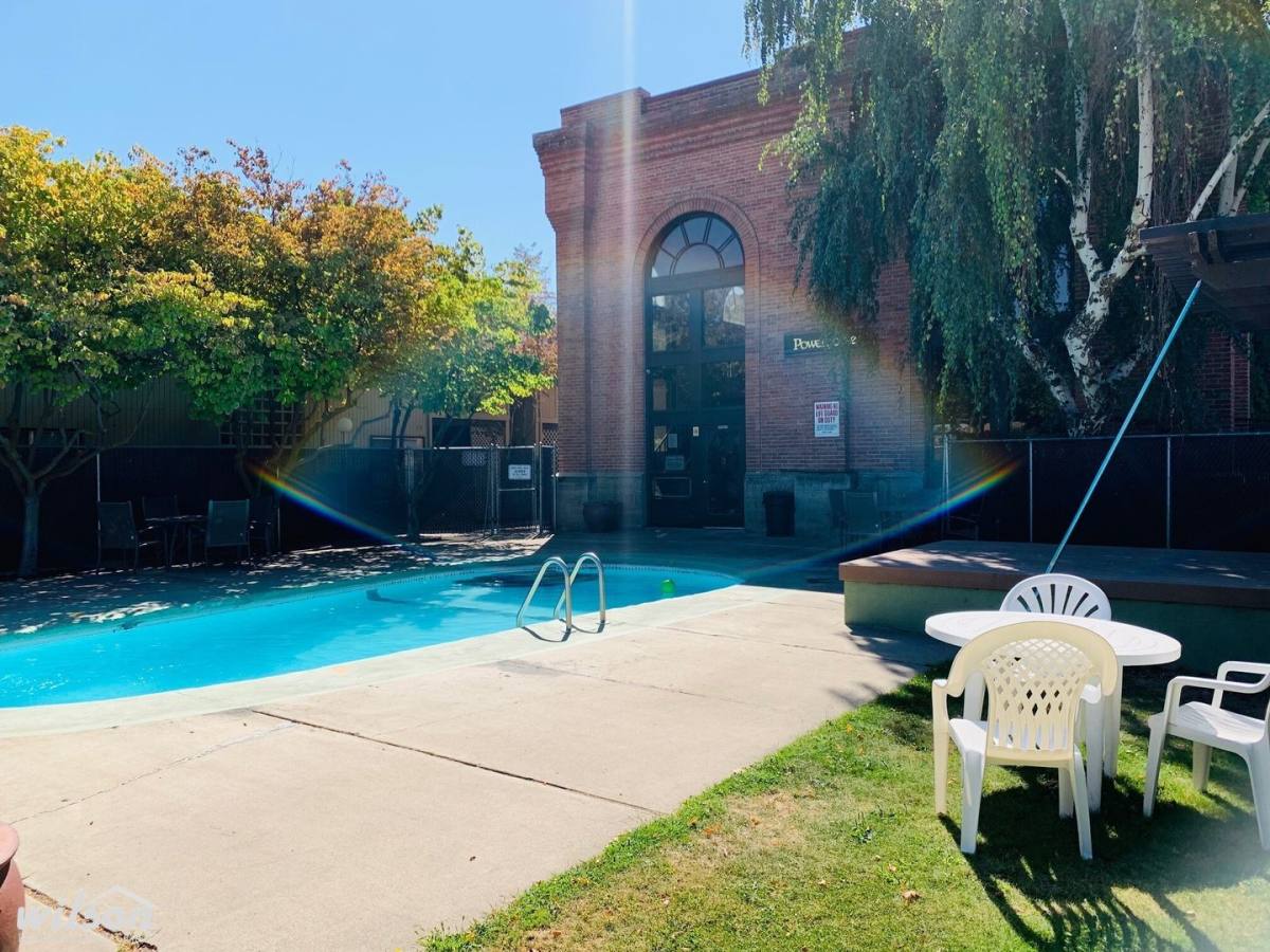 Apartment for rent at 2000 W Lincoln Ave, Yakima, WA 98902