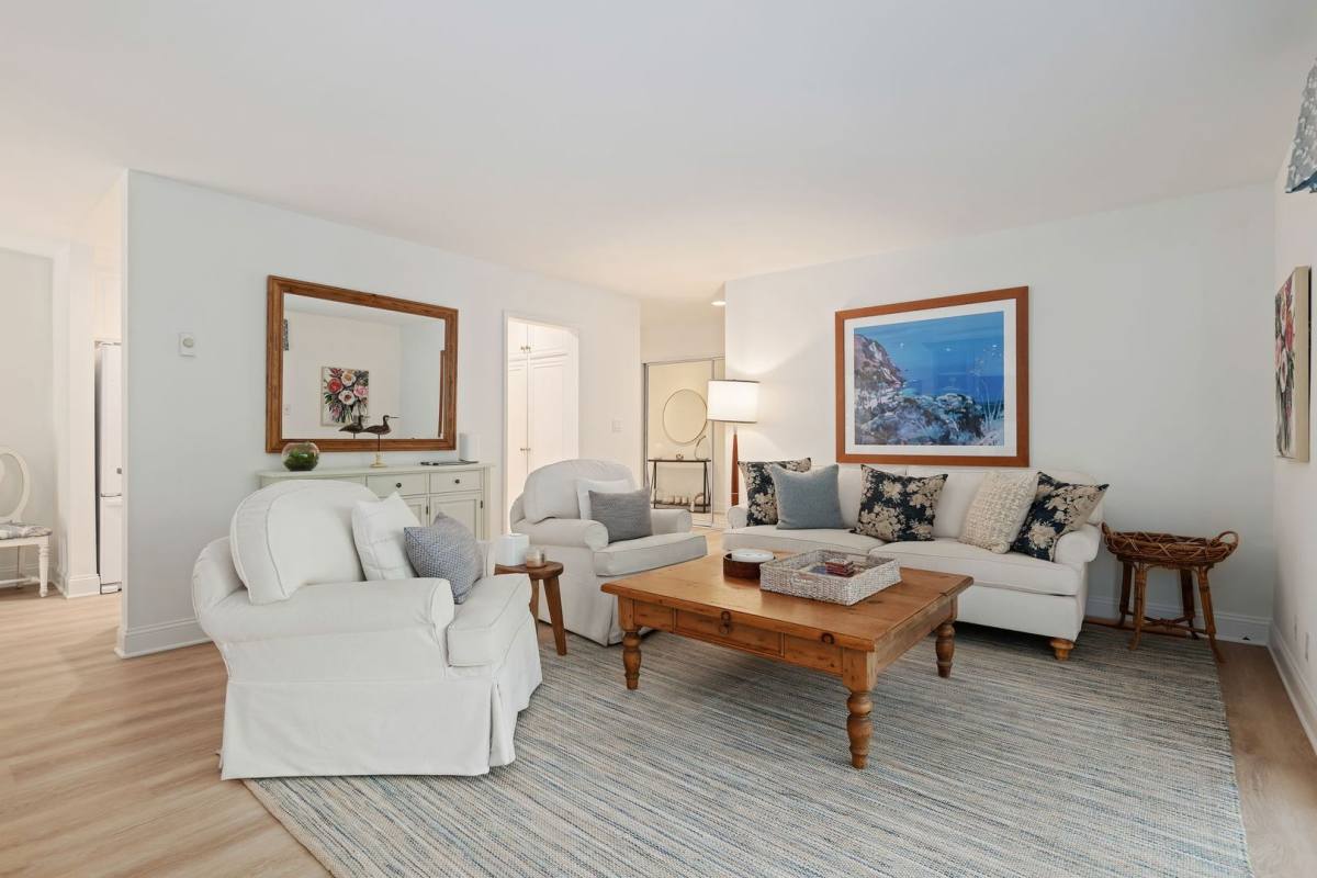 House for rent at 1024 Fairway Rd, Santa Barbara, CA 93108