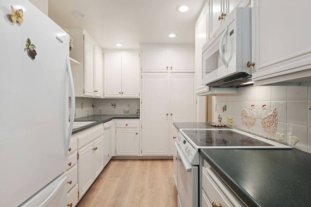 House for rent at 1024 Fairway Rd, Santa Barbara, CA 93108