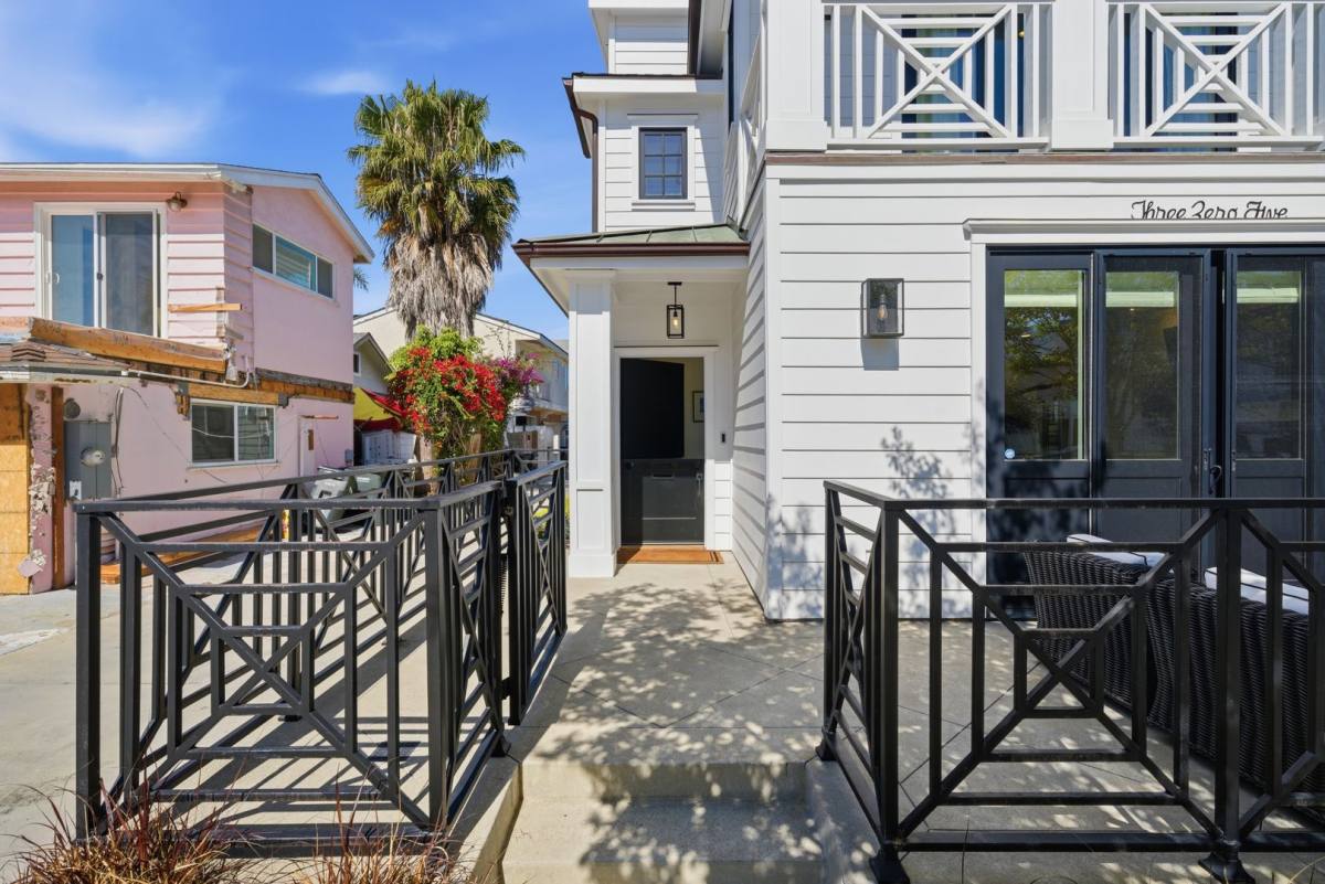 House for rent at 305 Montero St, Newport Beach, CA 92661