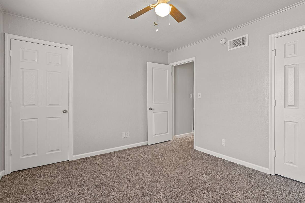 Townhouse for rent at 701 S Elm St, Searcy, AR 72143
