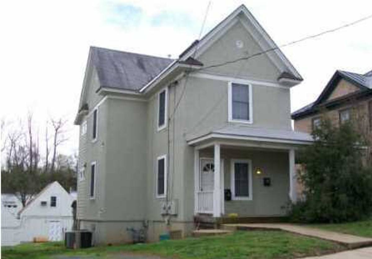 Apartment for rent at 1122 E Market St, Charlottesville, VA 22902