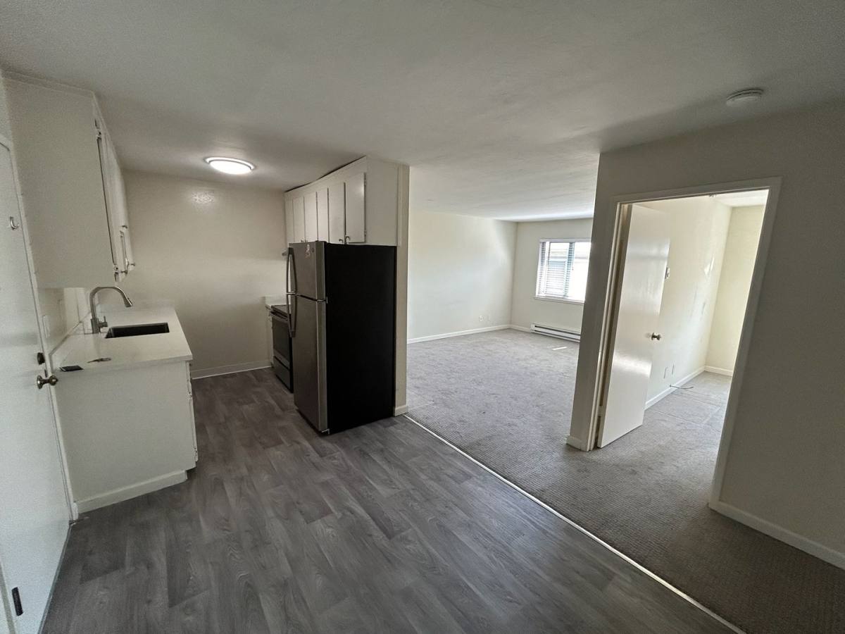 Apartment for rent at 1120 Mission Rd, South San Francisco, CA 94080