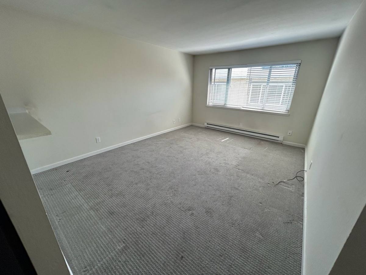 Apartment for rent at 1120 Mission Rd, South San Francisco, CA 94080