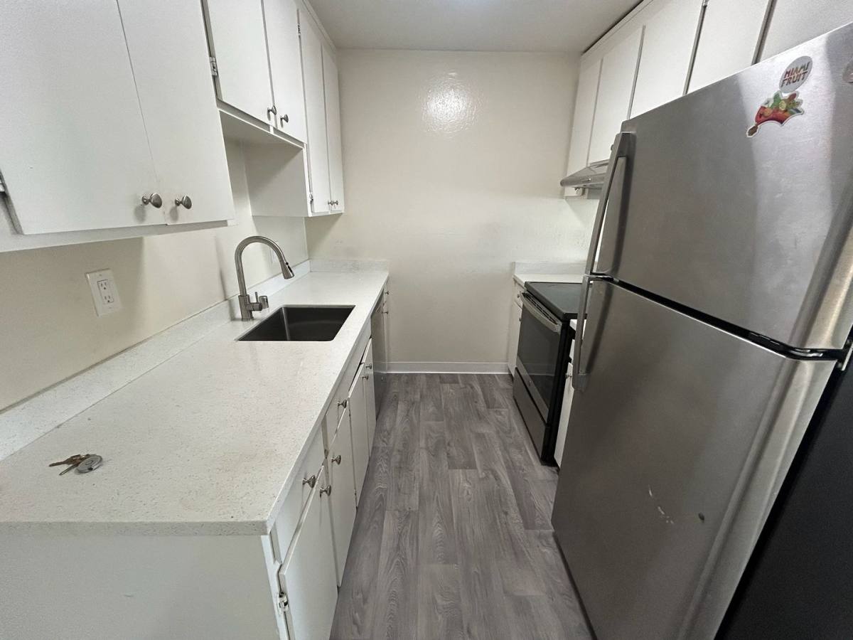 Apartment for rent at 1120 Mission Rd, South San Francisco, CA 94080