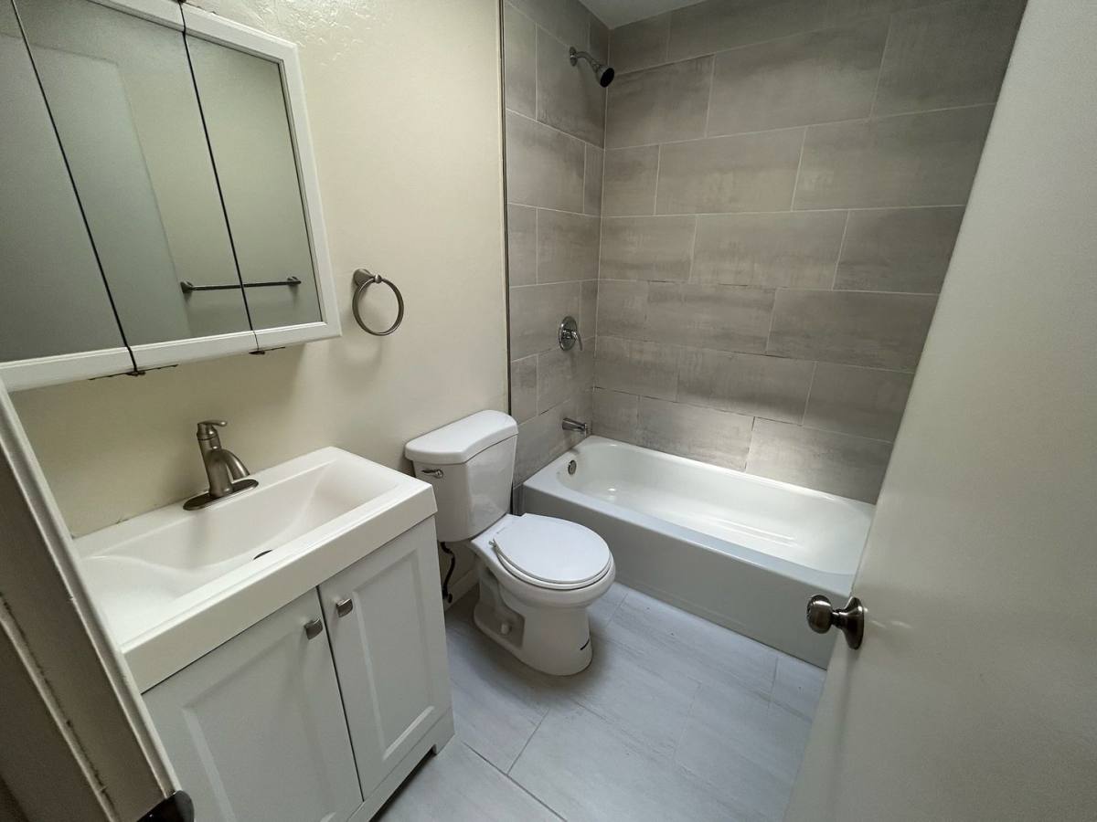 Apartment for rent at 1120 Mission Rd, South San Francisco, CA 94080