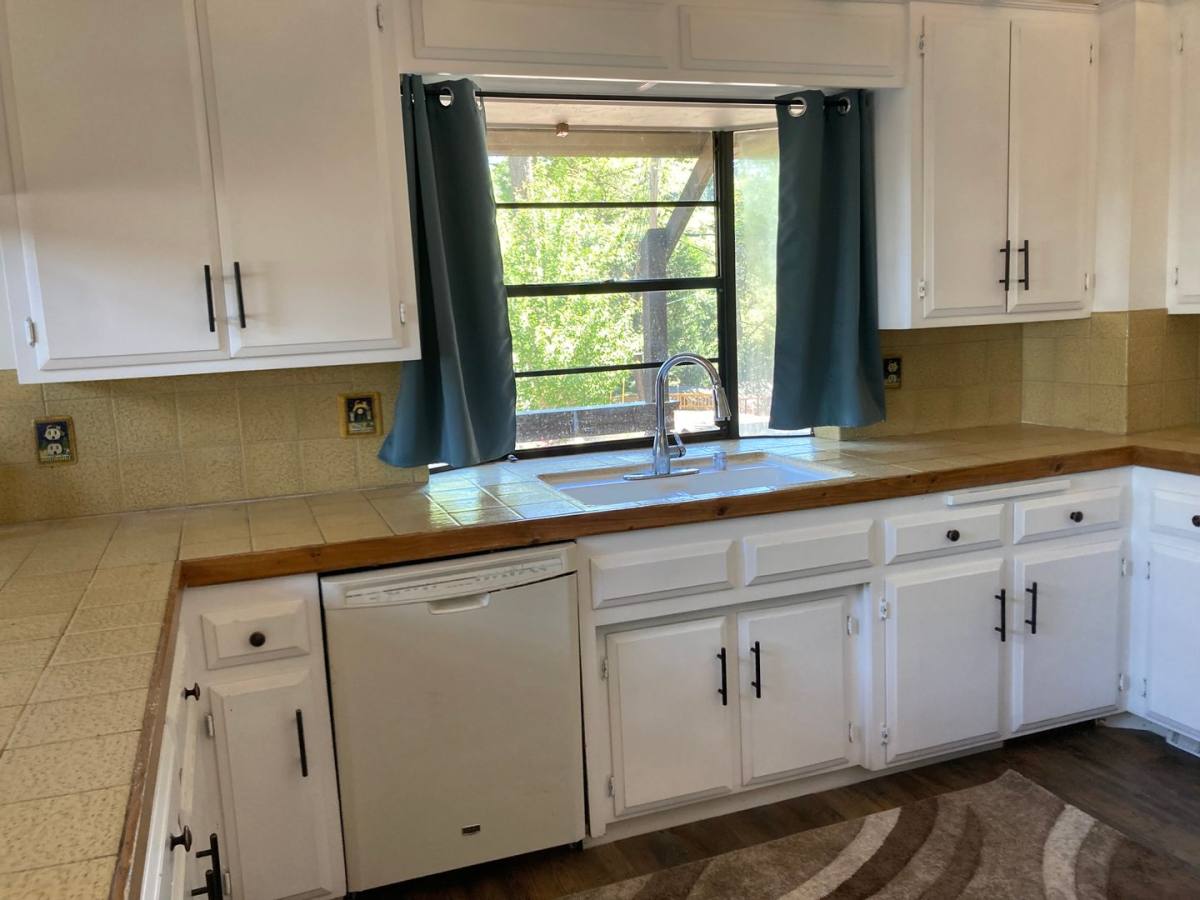 House for rent at 641 Virginia Court, Lake Arrowhead, CA 92352