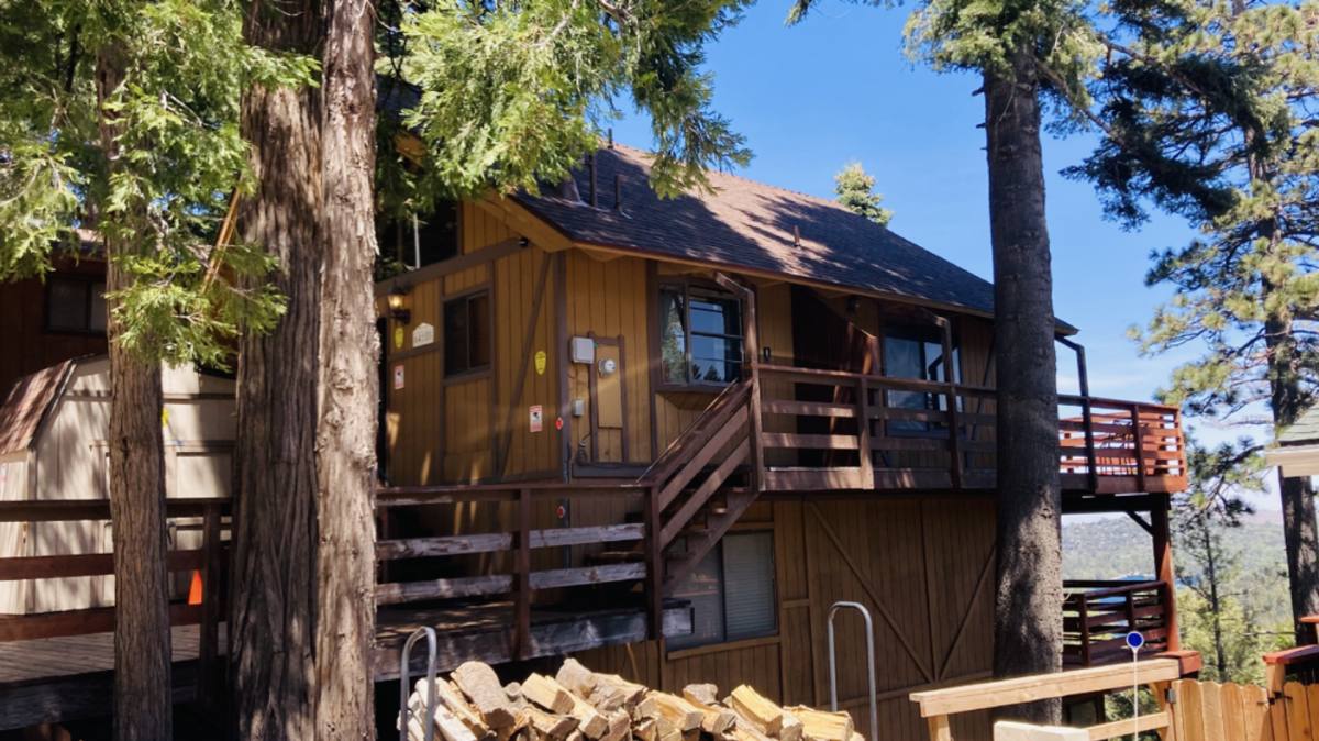 House for rent at 641 Virginia Court, Lake Arrowhead, CA 92352